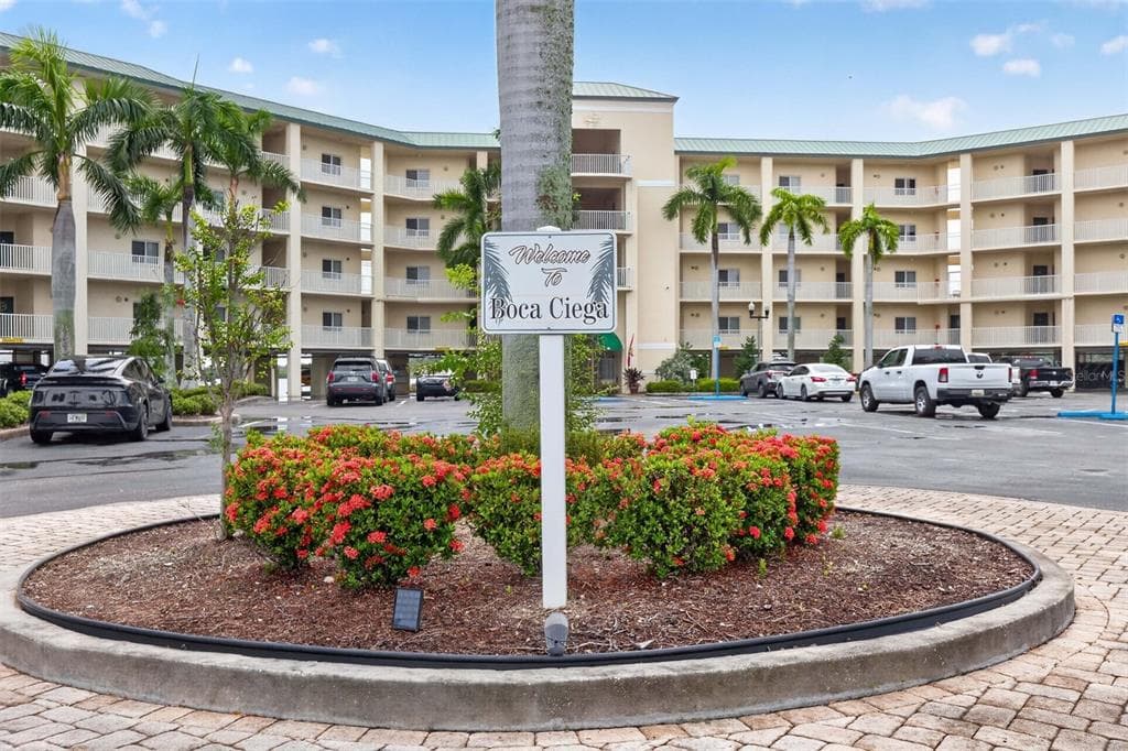 8800 BAY PINES BOULEVARD # 216, ST PETERSBURG, FL 33709