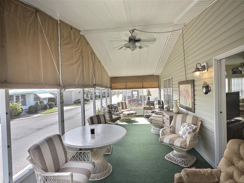 136 PINDO PALM STREET W, LARGO, FL 33770 — zdjęcie 2