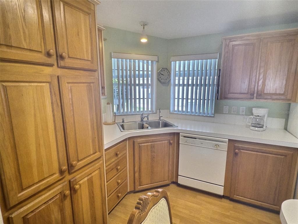 136 PINDO PALM STREET W, LARGO, FL 33770 — zdjęcie 5