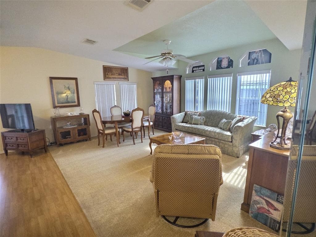 136 PINDO PALM STREET W, LARGO, FL 33770 — zdjęcie 4