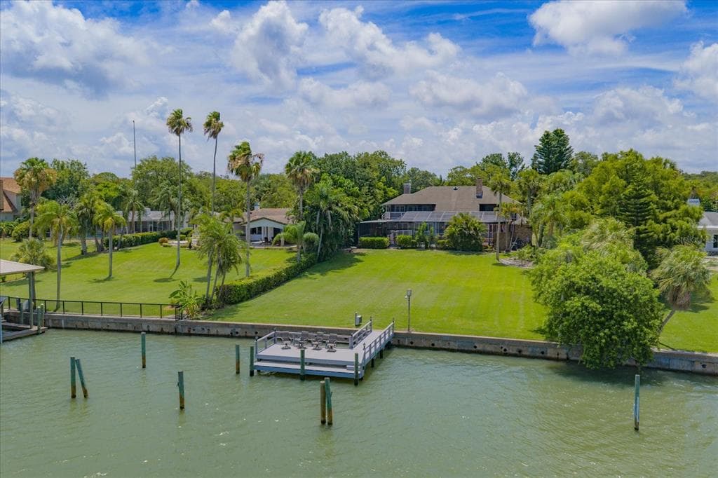 220 HARBOR VIEW LANE, LARGO, FL 33770 — zdjęcie 2