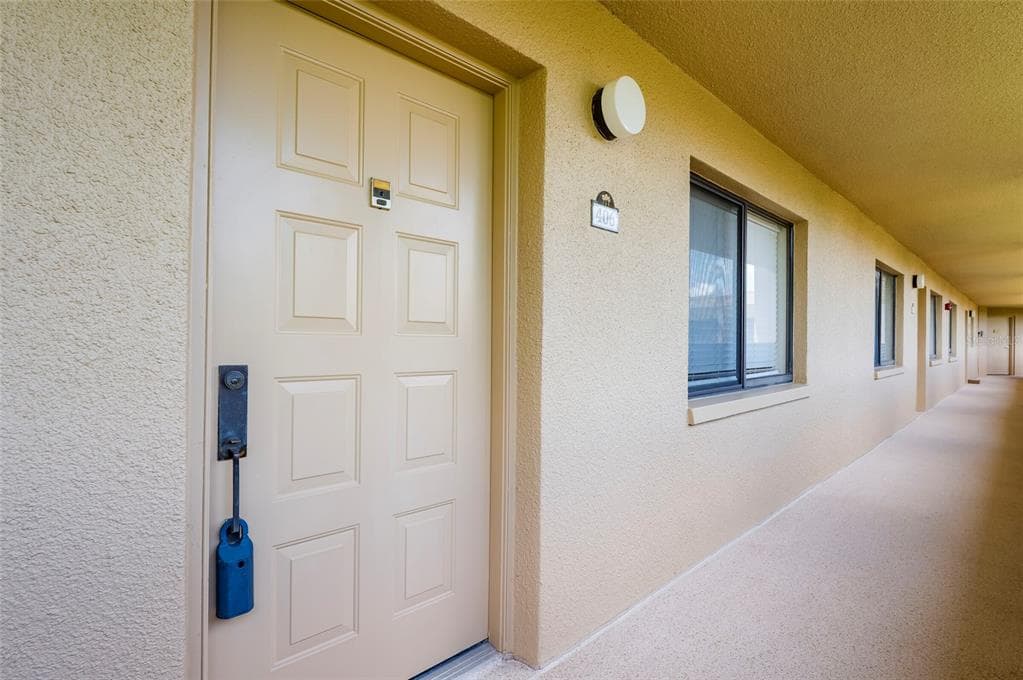 3062 EASTLAND BOULEVARD # 406, CLEARWATER, FL 33761