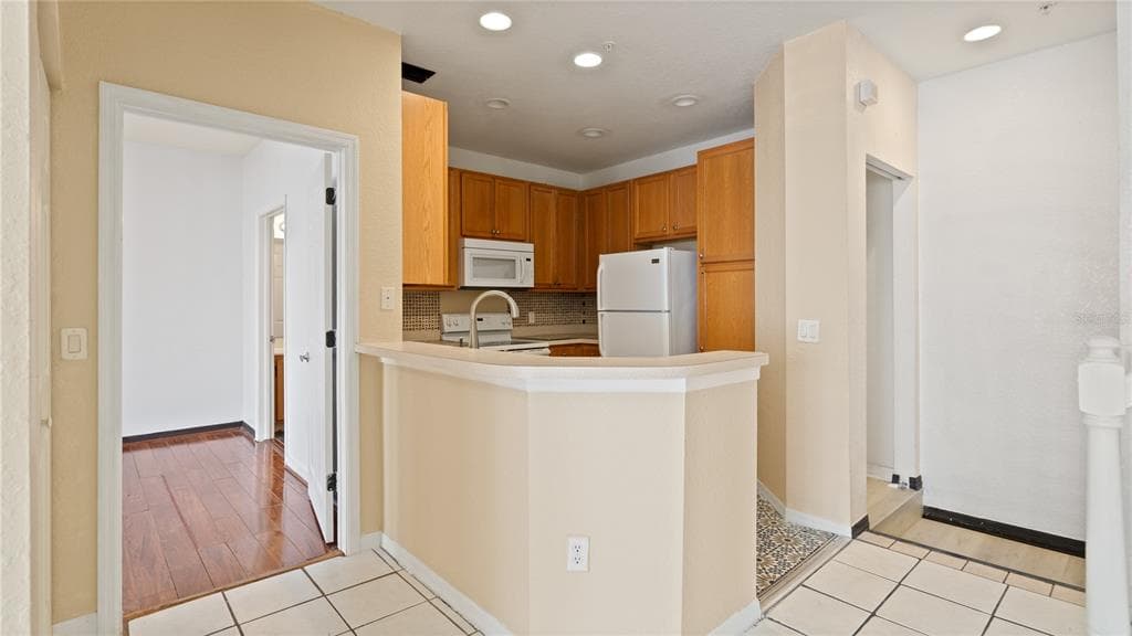 2586 GRAND CENTRAL PARKWAY # 3, ORLANDO, FL 32839 — zdjęcie 4