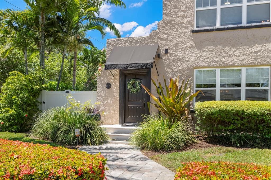 1125 11TH AVENUE N, ST PETERSBURG, FL 33705 — zdjęcie 3