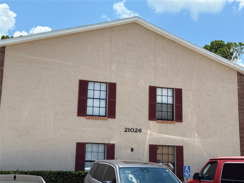 21026 VOYAGER BOULEVARD # 6, LAND O LAKES, FL 34638