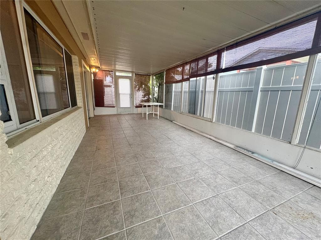 360 72ND AVENUE, ST PETERSBURG, FL 33706 — zdjęcie 4