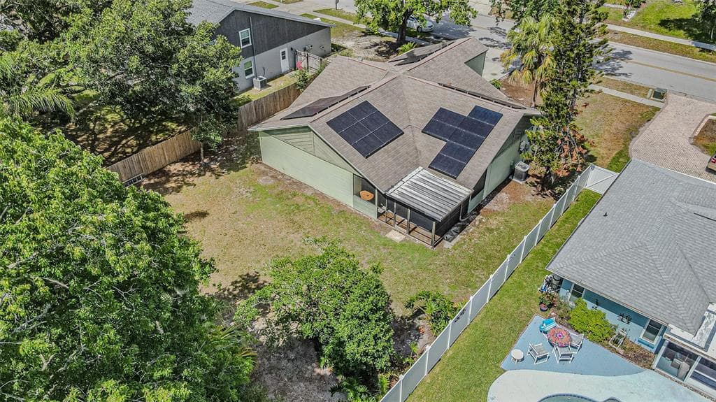 18425 SWAN LAKE DRIVE, LUTZ, FL 33549 — zdjęcie 5