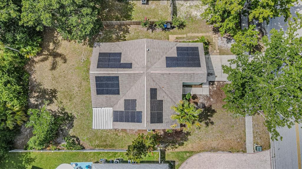 18425 SWAN LAKE DRIVE, LUTZ, FL 33549 — zdjęcie 4