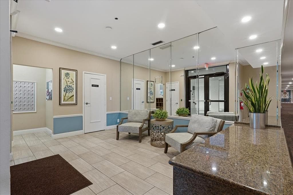 5396 GULF BOULEVARD # 304, ST PETE BEACH, FL 33706 — zdjęcie 4