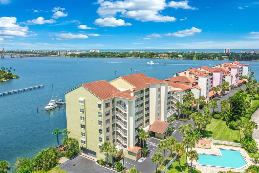 533 MARINA POINT DRIVE # 533, DAYTONA BEACH, FL 32114