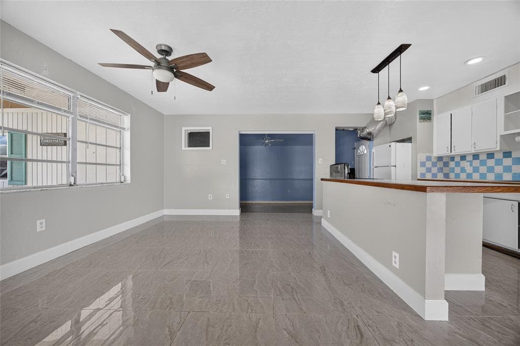 22123 BELINDA AVENUE, PORT CHARLOTTE, FL 33952 — zdjęcie 4