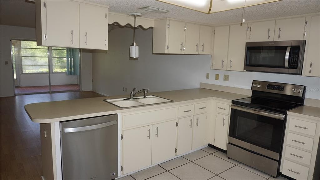 12543 DEARBORN DRIVE, HUDSON, FL 34667 — zdjęcie 4