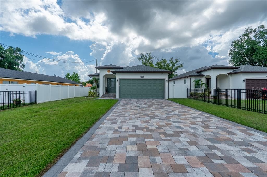 8307 N GOMEZ AVENUE, TAMPA, FL 33614 — zdjęcie 2