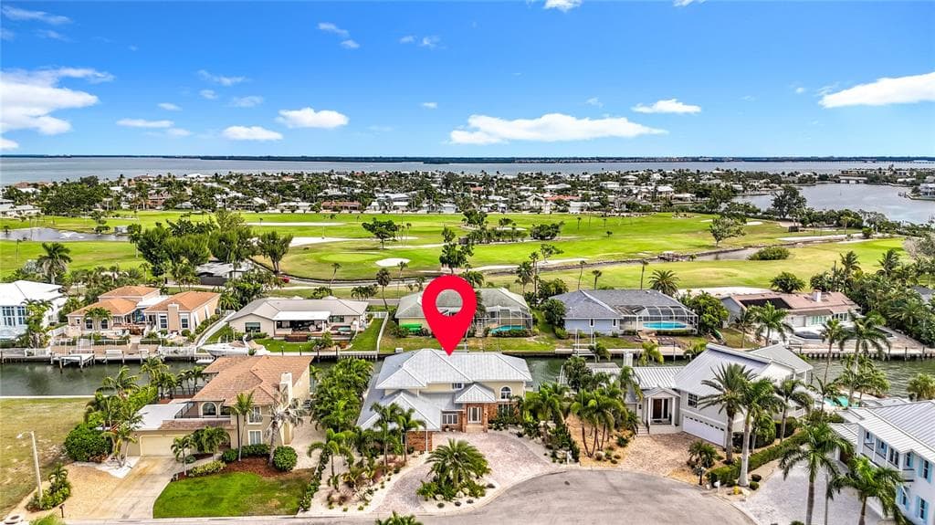 620 NORTH POINT DRIVE, HOLMES BEACH, FL 34217