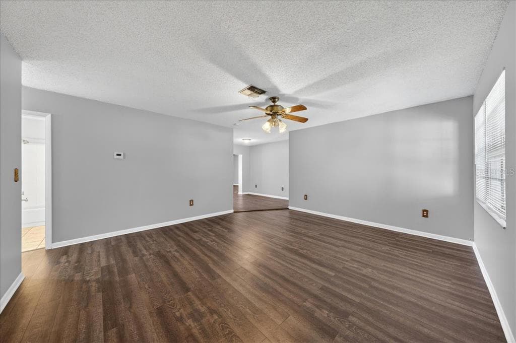 10202 56TH STREET N, PINELLAS PARK, FL 33782 — zdjęcie 5