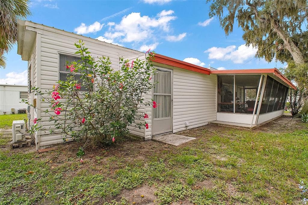 11723 MAGNOLIA AVENUE, TAVARES, FL 32778 — zdjęcie 2
