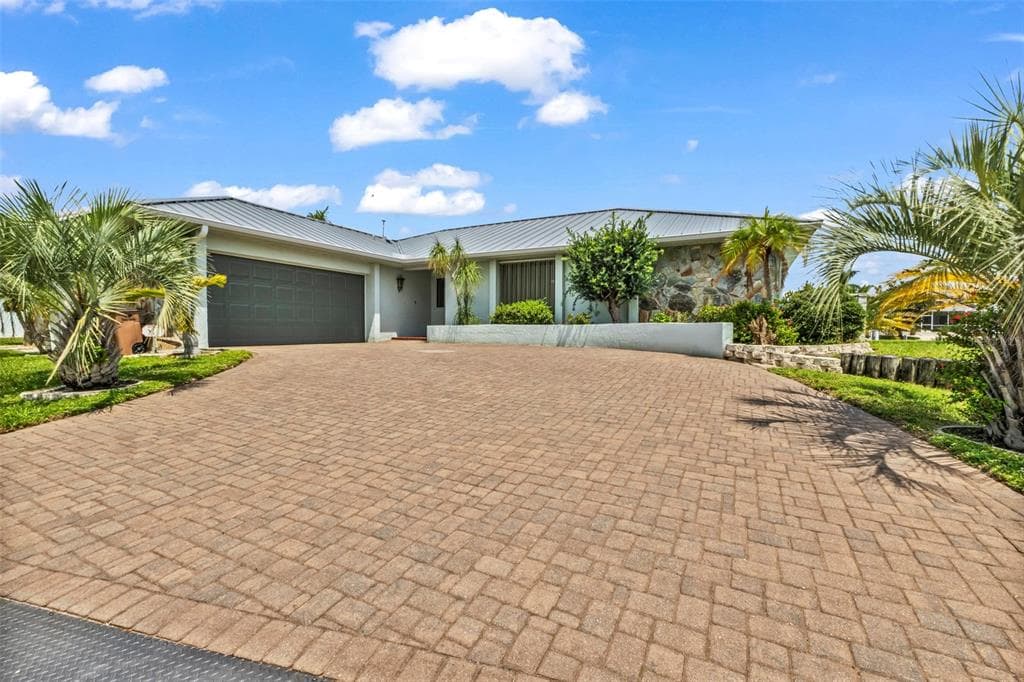 704 BIMINI LANE, PUNTA GORDA, FL 33950 — zdjęcie 3