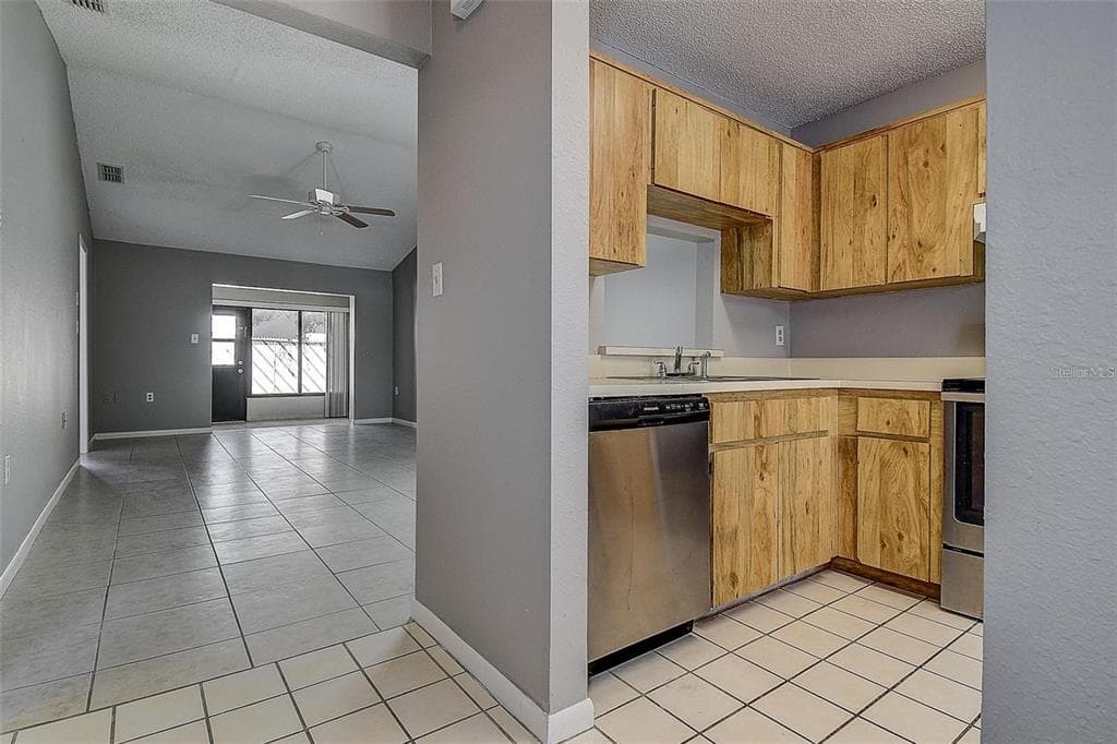 4752 SUNNY LOOP, HOLIDAY, FL 34690 — zdjęcie 3