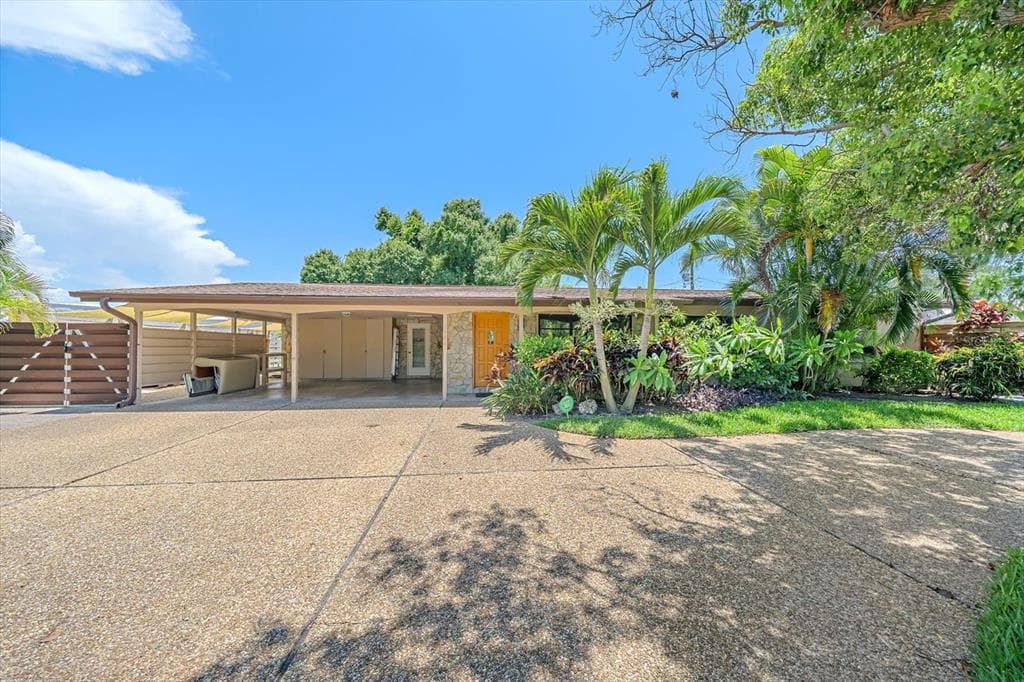 2462 CLEMATIS STREET, SARASOTA, FL 34239