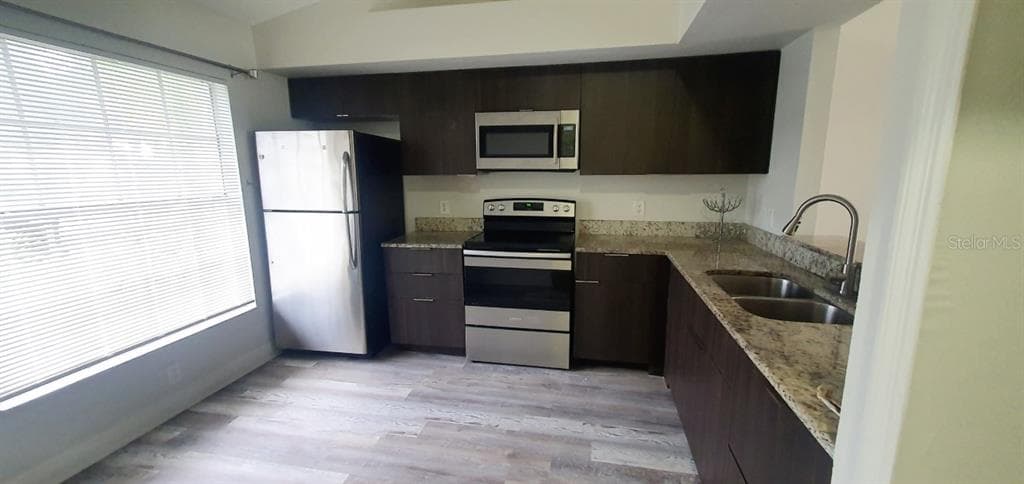 1215 BAREFOOT BAY DRIVE, ORLANDO, FL 32824 — zdjęcie 2