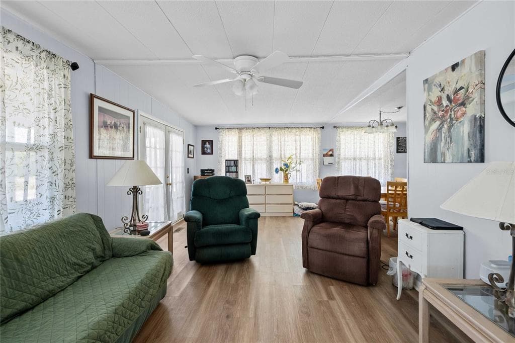5301 FLINT STREET, ZEPHYRHILLS, FL 33542 — zdjęcie 5