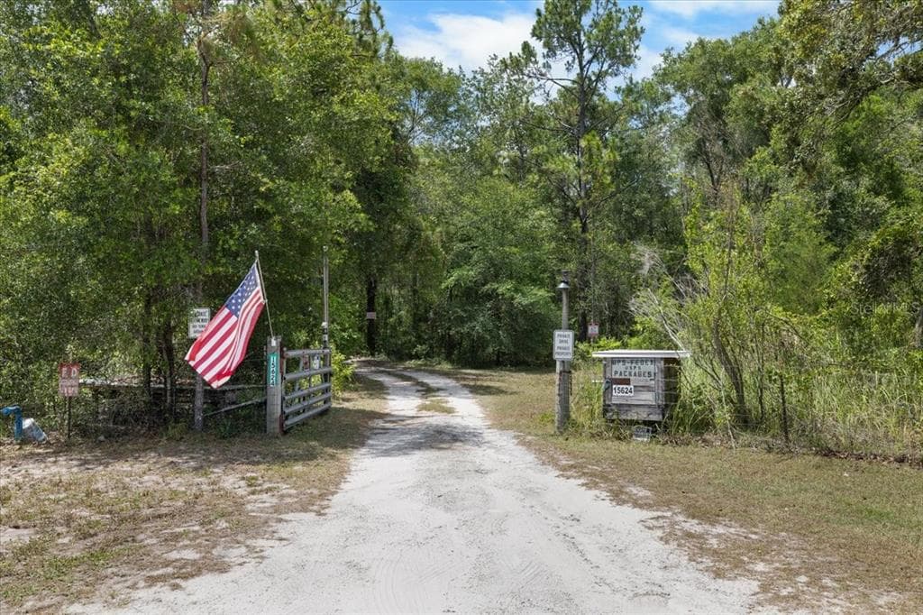 15624 PEACE BOULEVARD, SPRING HILL, FL 34610 — zdjęcie 3