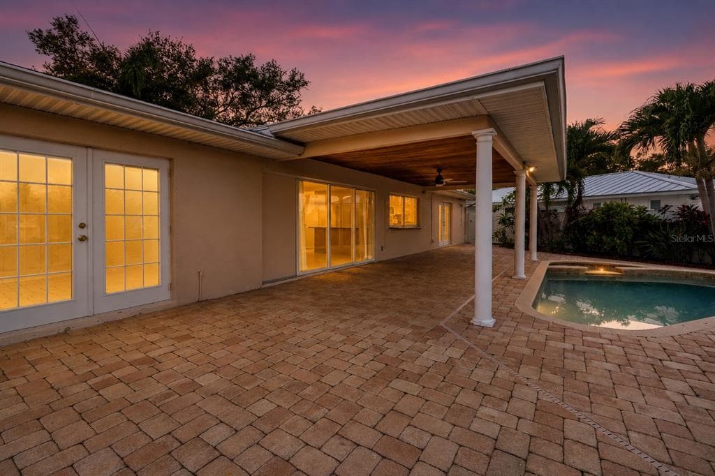 1820 TANGLEWOOD DRIVE NE, ST PETERSBURG, FL 33702 — zdjęcie 2