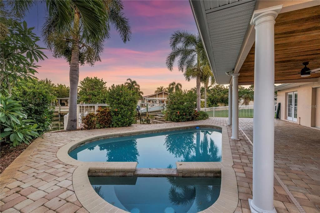 1820 TANGLEWOOD DRIVE NE, ST PETERSBURG, FL 33702 — zdjęcie 3
