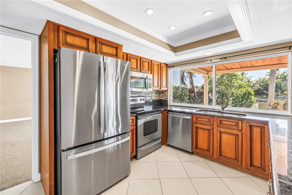 1820 TANGLEWOOD DRIVE NE, ST PETERSBURG, FL 33702 — zdjęcie 4