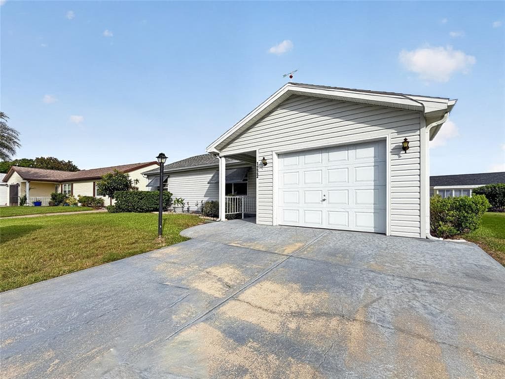 1222 SANTOS PLACE, LADY LAKE, FL 32159 — zdjęcie 2