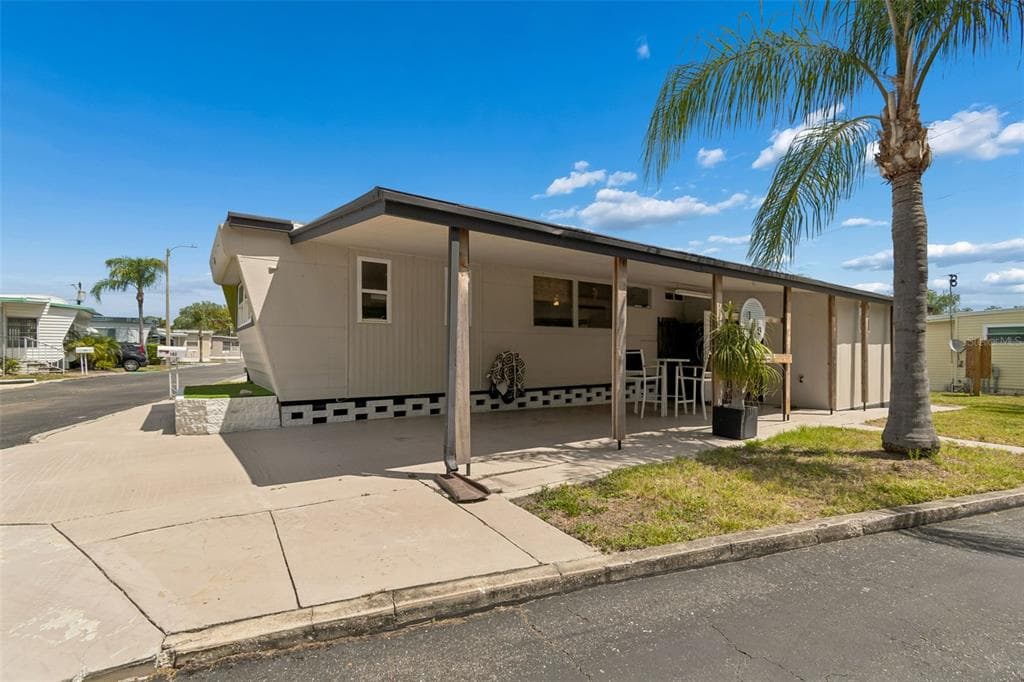 1915 SEMINOLE BOULEVARD # 140, LARGO, FL 33778 — zdjęcie 4