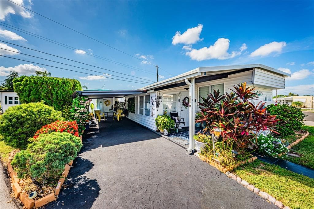 4187 72ND STREET N # 32, ST PETERSBURG, FL 33709