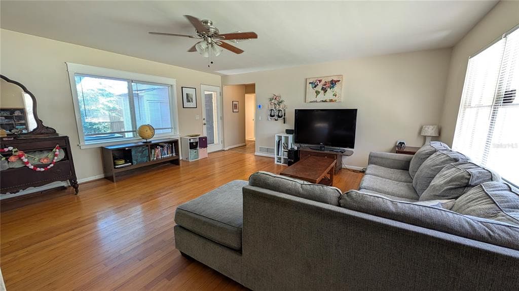 2469 BROADVUE AVENUE, EUSTIS, FL 32726 — zdjęcie 4