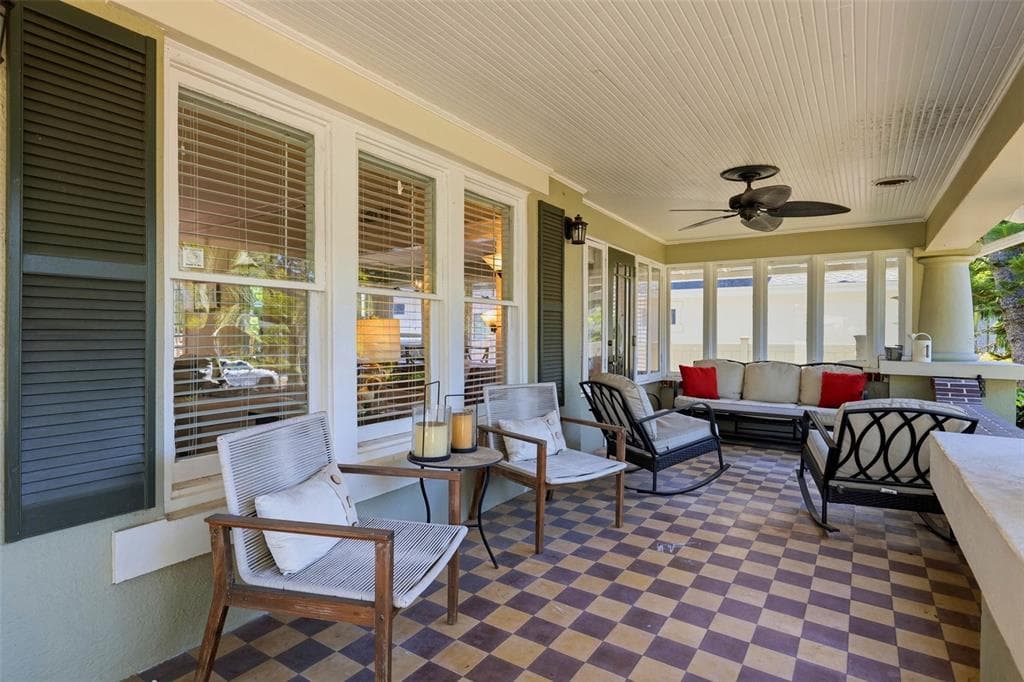 871 17TH AVENUE N, ST PETERSBURG, FL 33704 — zdjęcie 3