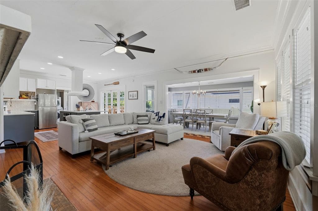 871 17TH AVENUE N, ST PETERSBURG, FL 33704 — zdjęcie 5