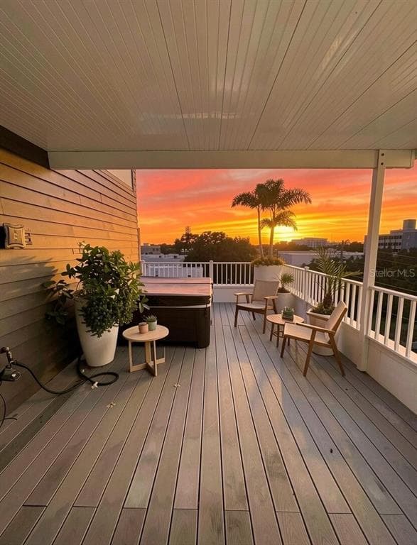 343 8TH STREET N, ST PETERSBURG, FL 33701 — zdjęcie 2