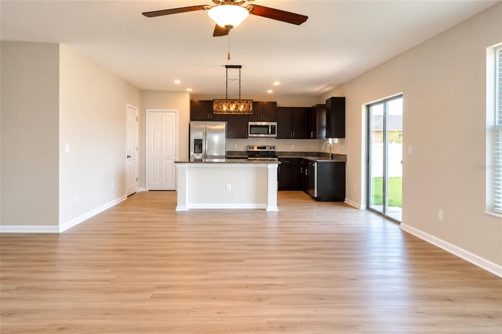 715 CALICO SCALLOP STREET, RUSKIN, FL 33570 — zdjęcie 2
