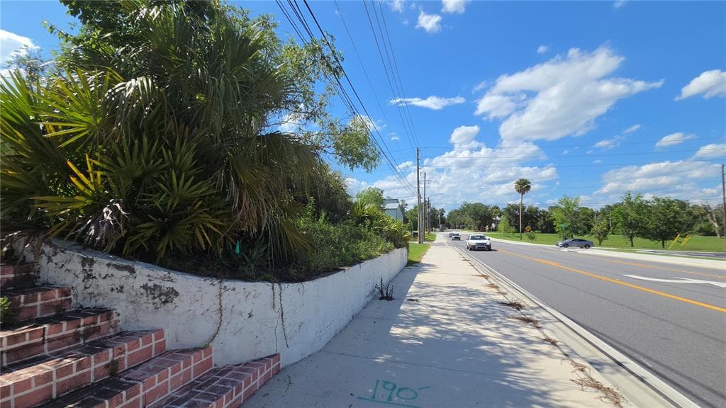 236 N AMELIA AVENUE, DELAND, FL 32724