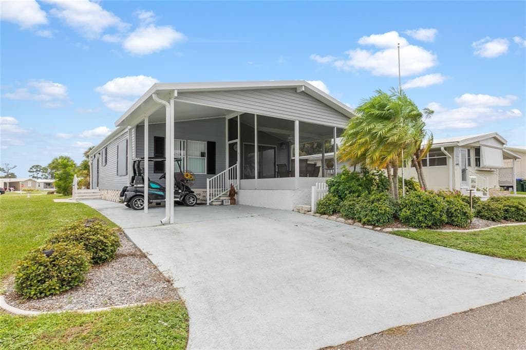 5696 HOLIDAY PARK BOULEVARD, NORTH PORT, FL 34287