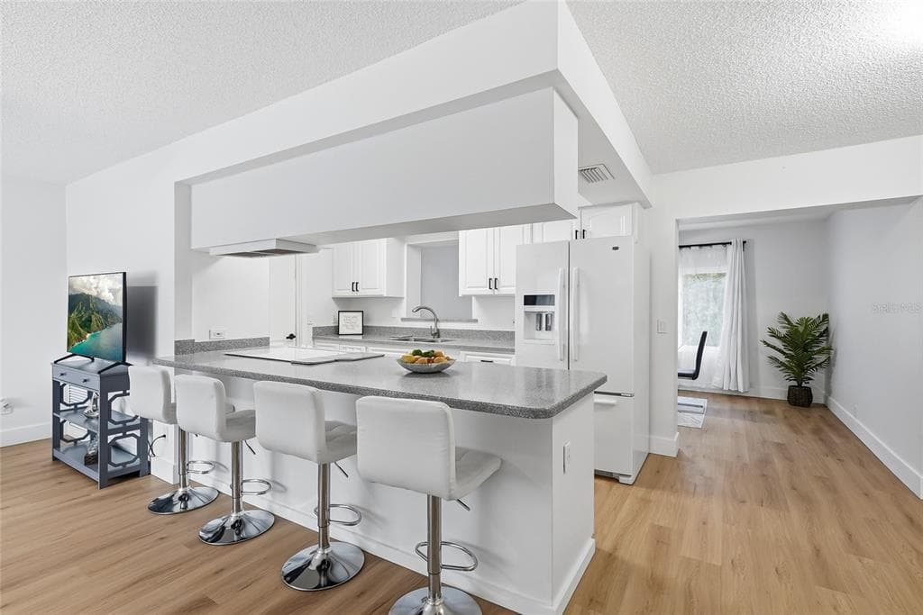 1318 S HILLCREST AVENUE, CLEARWATER, FL 33756 — zdjęcie 3