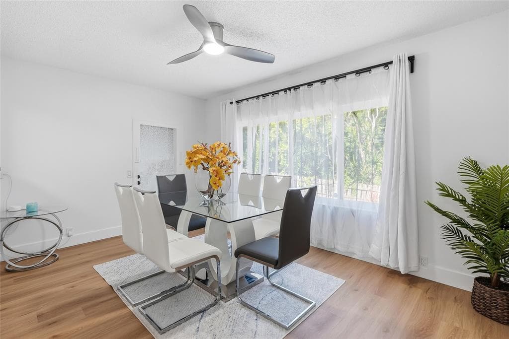 1318 S HILLCREST AVENUE, CLEARWATER, FL 33756 — zdjęcie 4