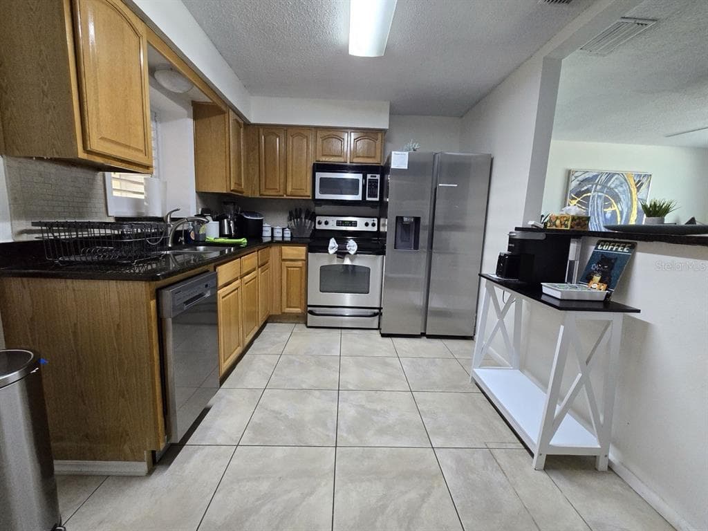 1430 PARKVIEW LANE, LARGO, FL 33770 — zdjęcie 2
