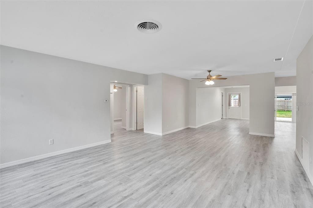 4550 16TH AVENUE N, ST PETERSBURG, FL 33713 — zdjęcie 3