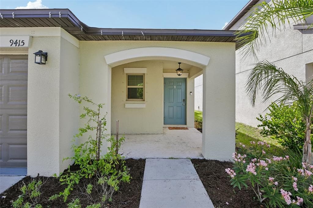 9415 LEMON DROP LOOP, SUN CITY CENTER, FL 33573 — zdjęcie 2