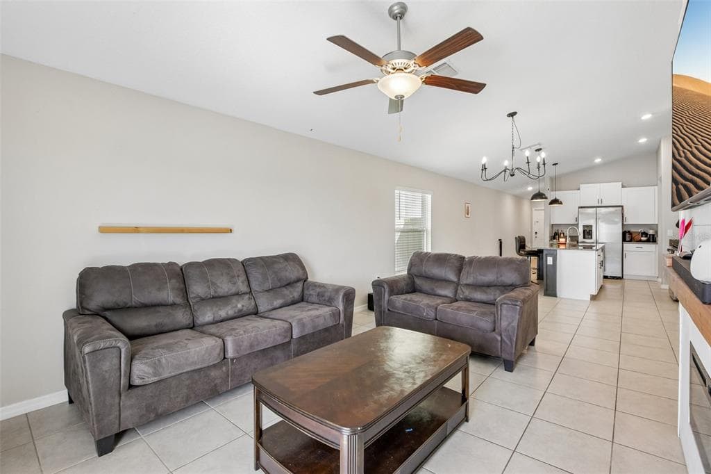 9415 LEMON DROP LOOP, SUN CITY CENTER, FL 33573 — zdjęcie 5