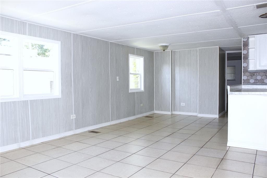 1845 DIXIE LANE, HOLIDAY, FL 34690 — zdjęcie 2