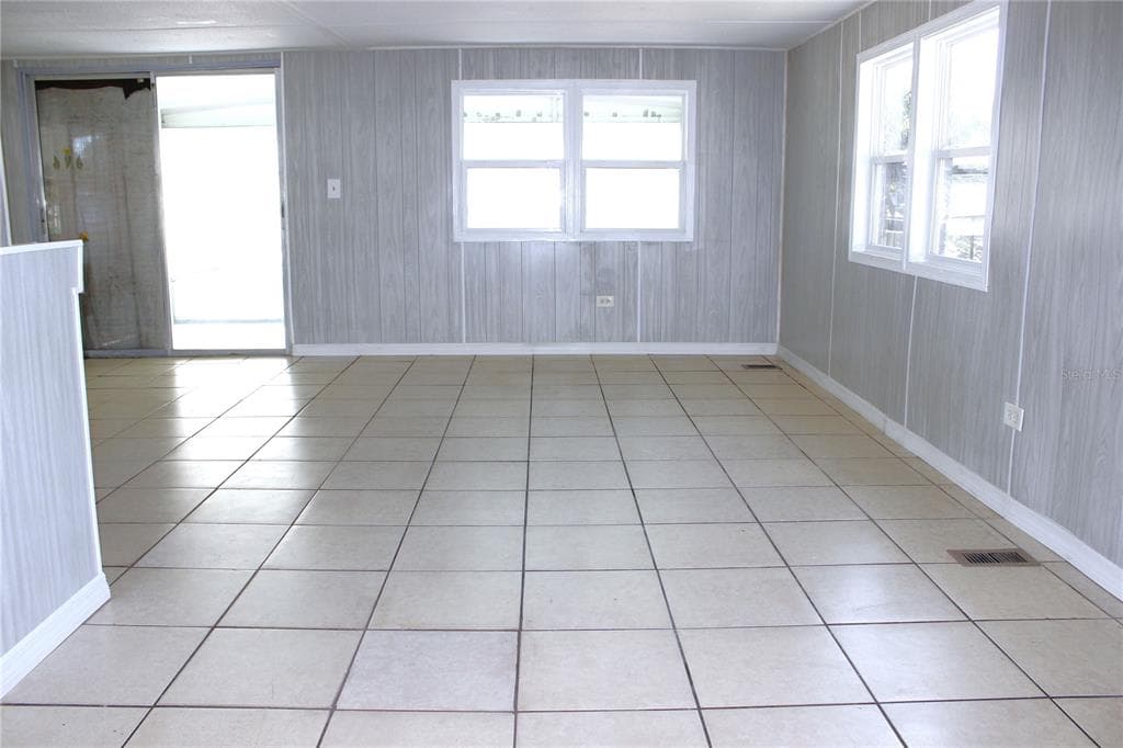 1845 DIXIE LANE, HOLIDAY, FL 34690 — zdjęcie 3