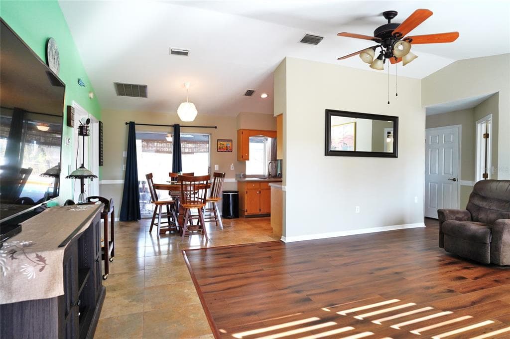 19891 MIDWAY BOULEVARD, PORT CHARLOTTE, FL 33948 — zdjęcie 4
