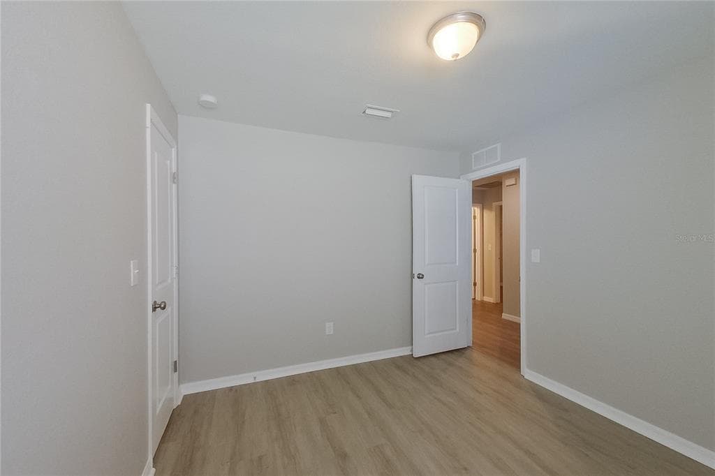 18310 GIBRALTAR LANE, LEHIGH ACRES, FL 33936 — zdjęcie 3