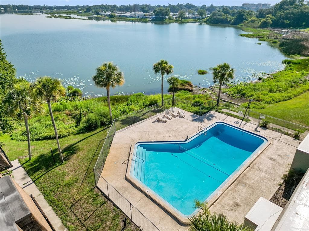 1836 N CRYSTAL LAKE DRIVE # 27, LAKELAND, FL 33801 — zdjęcie 2